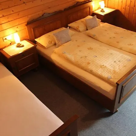 Am Hof In